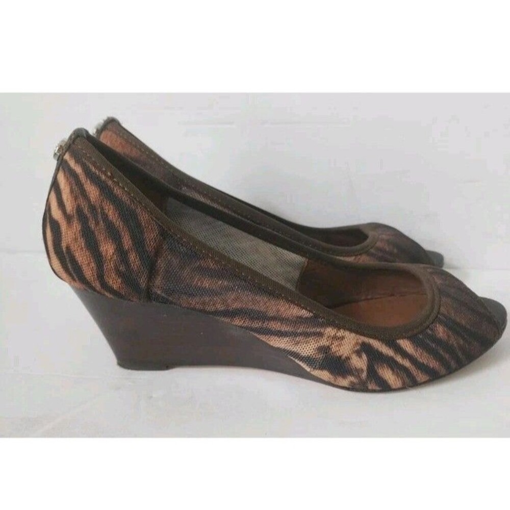 Donald J. Pliner Tiger Print Molly Wedge Heels Animal Print Shoes Size 5 N Brown